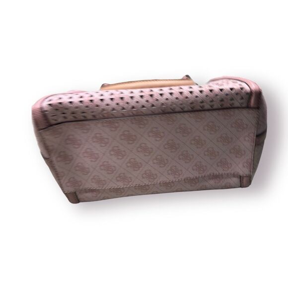 Guess Pink Bohochic Handbag w Charm and Carrying Case - Picture 6 of 9